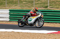 Vintage-motorcycle-club;eventdigitalimages;mallory-park;mallory-park-trackday-photographs;no-limits-trackdays;peter-wileman-photography;trackday-digital-images;trackday-photos;vmcc-festival-1000-bikes-photographs