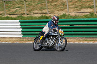 Vintage-motorcycle-club;eventdigitalimages;mallory-park;mallory-park-trackday-photographs;no-limits-trackdays;peter-wileman-photography;trackday-digital-images;trackday-photos;vmcc-festival-1000-bikes-photographs