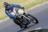 Vintage-motorcycle-club;eventdigitalimages;mallory-park;mallory-park-trackday-photographs;no-limits-trackdays;peter-wileman-photography;trackday-digital-images;trackday-photos;vmcc-festival-1000-bikes-photographs