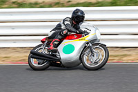 Vintage-motorcycle-club;eventdigitalimages;mallory-park;mallory-park-trackday-photographs;no-limits-trackdays;peter-wileman-photography;trackday-digital-images;trackday-photos;vmcc-festival-1000-bikes-photographs