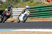 Vintage-motorcycle-club;eventdigitalimages;mallory-park;mallory-park-trackday-photographs;no-limits-trackdays;peter-wileman-photography;trackday-digital-images;trackday-photos;vmcc-festival-1000-bikes-photographs