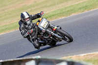 Vintage-motorcycle-club;eventdigitalimages;mallory-park;mallory-park-trackday-photographs;no-limits-trackdays;peter-wileman-photography;trackday-digital-images;trackday-photos;vmcc-festival-1000-bikes-photographs