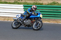 Vintage-motorcycle-club;eventdigitalimages;mallory-park;mallory-park-trackday-photographs;no-limits-trackdays;peter-wileman-photography;trackday-digital-images;trackday-photos;vmcc-festival-1000-bikes-photographs