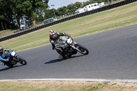 Vintage-motorcycle-club;eventdigitalimages;mallory-park;mallory-park-trackday-photographs;no-limits-trackdays;peter-wileman-photography;trackday-digital-images;trackday-photos;vmcc-festival-1000-bikes-photographs