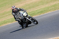 Vintage-motorcycle-club;eventdigitalimages;mallory-park;mallory-park-trackday-photographs;no-limits-trackdays;peter-wileman-photography;trackday-digital-images;trackday-photos;vmcc-festival-1000-bikes-photographs