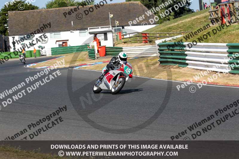 Vintage motorcycle club;eventdigitalimages;mallory park;mallory park trackday photographs;no limits trackdays;peter wileman photography;trackday digital images;trackday photos;vmcc festival 1000 bikes photographs