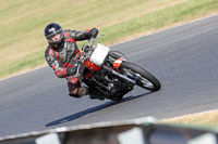 Vintage-motorcycle-club;eventdigitalimages;mallory-park;mallory-park-trackday-photographs;no-limits-trackdays;peter-wileman-photography;trackday-digital-images;trackday-photos;vmcc-festival-1000-bikes-photographs