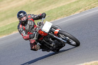 Vintage-motorcycle-club;eventdigitalimages;mallory-park;mallory-park-trackday-photographs;no-limits-trackdays;peter-wileman-photography;trackday-digital-images;trackday-photos;vmcc-festival-1000-bikes-photographs