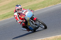 Vintage-motorcycle-club;eventdigitalimages;mallory-park;mallory-park-trackday-photographs;no-limits-trackdays;peter-wileman-photography;trackday-digital-images;trackday-photos;vmcc-festival-1000-bikes-photographs
