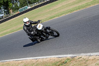 Vintage-motorcycle-club;eventdigitalimages;mallory-park;mallory-park-trackday-photographs;no-limits-trackdays;peter-wileman-photography;trackday-digital-images;trackday-photos;vmcc-festival-1000-bikes-photographs