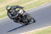 Vintage-motorcycle-club;eventdigitalimages;mallory-park;mallory-park-trackday-photographs;no-limits-trackdays;peter-wileman-photography;trackday-digital-images;trackday-photos;vmcc-festival-1000-bikes-photographs