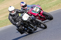 Vintage-motorcycle-club;eventdigitalimages;mallory-park;mallory-park-trackday-photographs;no-limits-trackdays;peter-wileman-photography;trackday-digital-images;trackday-photos;vmcc-festival-1000-bikes-photographs