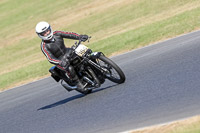 Vintage-motorcycle-club;eventdigitalimages;mallory-park;mallory-park-trackday-photographs;no-limits-trackdays;peter-wileman-photography;trackday-digital-images;trackday-photos;vmcc-festival-1000-bikes-photographs