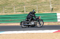Vintage-motorcycle-club;eventdigitalimages;mallory-park;mallory-park-trackday-photographs;no-limits-trackdays;peter-wileman-photography;trackday-digital-images;trackday-photos;vmcc-festival-1000-bikes-photographs