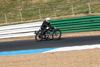 Vintage-motorcycle-club;eventdigitalimages;mallory-park;mallory-park-trackday-photographs;no-limits-trackdays;peter-wileman-photography;trackday-digital-images;trackday-photos;vmcc-festival-1000-bikes-photographs