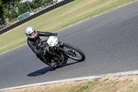 Vintage-motorcycle-club;eventdigitalimages;mallory-park;mallory-park-trackday-photographs;no-limits-trackdays;peter-wileman-photography;trackday-digital-images;trackday-photos;vmcc-festival-1000-bikes-photographs