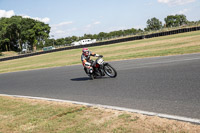 Vintage-motorcycle-club;eventdigitalimages;mallory-park;mallory-park-trackday-photographs;no-limits-trackdays;peter-wileman-photography;trackday-digital-images;trackday-photos;vmcc-festival-1000-bikes-photographs