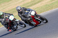 Vintage-motorcycle-club;eventdigitalimages;mallory-park;mallory-park-trackday-photographs;no-limits-trackdays;peter-wileman-photography;trackday-digital-images;trackday-photos;vmcc-festival-1000-bikes-photographs