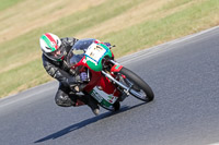 Vintage-motorcycle-club;eventdigitalimages;mallory-park;mallory-park-trackday-photographs;no-limits-trackdays;peter-wileman-photography;trackday-digital-images;trackday-photos;vmcc-festival-1000-bikes-photographs