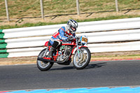 Vintage-motorcycle-club;eventdigitalimages;mallory-park;mallory-park-trackday-photographs;no-limits-trackdays;peter-wileman-photography;trackday-digital-images;trackday-photos;vmcc-festival-1000-bikes-photographs