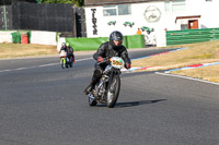 Vintage-motorcycle-club;eventdigitalimages;mallory-park;mallory-park-trackday-photographs;no-limits-trackdays;peter-wileman-photography;trackday-digital-images;trackday-photos;vmcc-festival-1000-bikes-photographs