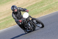 Vintage-motorcycle-club;eventdigitalimages;mallory-park;mallory-park-trackday-photographs;no-limits-trackdays;peter-wileman-photography;trackday-digital-images;trackday-photos;vmcc-festival-1000-bikes-photographs