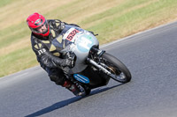 Vintage-motorcycle-club;eventdigitalimages;mallory-park;mallory-park-trackday-photographs;no-limits-trackdays;peter-wileman-photography;trackday-digital-images;trackday-photos;vmcc-festival-1000-bikes-photographs