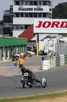 Vintage-motorcycle-club;eventdigitalimages;mallory-park;mallory-park-trackday-photographs;no-limits-trackdays;peter-wileman-photography;trackday-digital-images;trackday-photos;vmcc-festival-1000-bikes-photographs