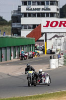 Vintage-motorcycle-club;eventdigitalimages;mallory-park;mallory-park-trackday-photographs;no-limits-trackdays;peter-wileman-photography;trackday-digital-images;trackday-photos;vmcc-festival-1000-bikes-photographs