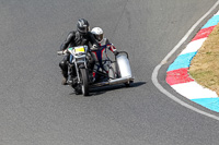 Vintage-motorcycle-club;eventdigitalimages;mallory-park;mallory-park-trackday-photographs;no-limits-trackdays;peter-wileman-photography;trackday-digital-images;trackday-photos;vmcc-festival-1000-bikes-photographs
