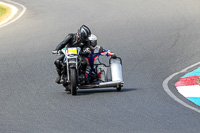 Vintage-motorcycle-club;eventdigitalimages;mallory-park;mallory-park-trackday-photographs;no-limits-trackdays;peter-wileman-photography;trackday-digital-images;trackday-photos;vmcc-festival-1000-bikes-photographs