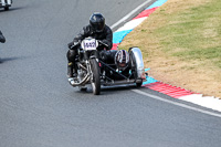 Vintage-motorcycle-club;eventdigitalimages;mallory-park;mallory-park-trackday-photographs;no-limits-trackdays;peter-wileman-photography;trackday-digital-images;trackday-photos;vmcc-festival-1000-bikes-photographs
