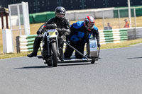 Vintage-motorcycle-club;eventdigitalimages;mallory-park;mallory-park-trackday-photographs;no-limits-trackdays;peter-wileman-photography;trackday-digital-images;trackday-photos;vmcc-festival-1000-bikes-photographs