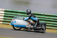 Vintage-motorcycle-club;eventdigitalimages;mallory-park;mallory-park-trackday-photographs;no-limits-trackdays;peter-wileman-photography;trackday-digital-images;trackday-photos;vmcc-festival-1000-bikes-photographs