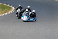 Vintage-motorcycle-club;eventdigitalimages;mallory-park;mallory-park-trackday-photographs;no-limits-trackdays;peter-wileman-photography;trackday-digital-images;trackday-photos;vmcc-festival-1000-bikes-photographs