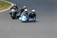 Vintage-motorcycle-club;eventdigitalimages;mallory-park;mallory-park-trackday-photographs;no-limits-trackdays;peter-wileman-photography;trackday-digital-images;trackday-photos;vmcc-festival-1000-bikes-photographs