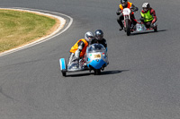 Vintage-motorcycle-club;eventdigitalimages;mallory-park;mallory-park-trackday-photographs;no-limits-trackdays;peter-wileman-photography;trackday-digital-images;trackday-photos;vmcc-festival-1000-bikes-photographs