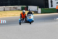 Vintage-motorcycle-club;eventdigitalimages;mallory-park;mallory-park-trackday-photographs;no-limits-trackdays;peter-wileman-photography;trackday-digital-images;trackday-photos;vmcc-festival-1000-bikes-photographs