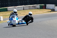 Vintage-motorcycle-club;eventdigitalimages;mallory-park;mallory-park-trackday-photographs;no-limits-trackdays;peter-wileman-photography;trackday-digital-images;trackday-photos;vmcc-festival-1000-bikes-photographs