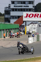 Vintage-motorcycle-club;eventdigitalimages;mallory-park;mallory-park-trackday-photographs;no-limits-trackdays;peter-wileman-photography;trackday-digital-images;trackday-photos;vmcc-festival-1000-bikes-photographs