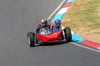 Vintage-motorcycle-club;eventdigitalimages;mallory-park;mallory-park-trackday-photographs;no-limits-trackdays;peter-wileman-photography;trackday-digital-images;trackday-photos;vmcc-festival-1000-bikes-photographs