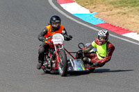 Vintage-motorcycle-club;eventdigitalimages;mallory-park;mallory-park-trackday-photographs;no-limits-trackdays;peter-wileman-photography;trackday-digital-images;trackday-photos;vmcc-festival-1000-bikes-photographs