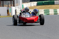 Vintage-motorcycle-club;eventdigitalimages;mallory-park;mallory-park-trackday-photographs;no-limits-trackdays;peter-wileman-photography;trackday-digital-images;trackday-photos;vmcc-festival-1000-bikes-photographs