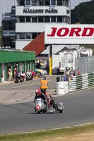 Vintage-motorcycle-club;eventdigitalimages;mallory-park;mallory-park-trackday-photographs;no-limits-trackdays;peter-wileman-photography;trackday-digital-images;trackday-photos;vmcc-festival-1000-bikes-photographs