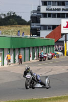 Vintage-motorcycle-club;eventdigitalimages;mallory-park;mallory-park-trackday-photographs;no-limits-trackdays;peter-wileman-photography;trackday-digital-images;trackday-photos;vmcc-festival-1000-bikes-photographs