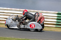 Vintage-motorcycle-club;eventdigitalimages;mallory-park;mallory-park-trackday-photographs;no-limits-trackdays;peter-wileman-photography;trackday-digital-images;trackday-photos;vmcc-festival-1000-bikes-photographs