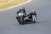 Vintage-motorcycle-club;eventdigitalimages;mallory-park;mallory-park-trackday-photographs;no-limits-trackdays;peter-wileman-photography;trackday-digital-images;trackday-photos;vmcc-festival-1000-bikes-photographs