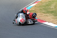 Vintage-motorcycle-club;eventdigitalimages;mallory-park;mallory-park-trackday-photographs;no-limits-trackdays;peter-wileman-photography;trackday-digital-images;trackday-photos;vmcc-festival-1000-bikes-photographs