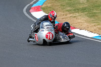 Vintage-motorcycle-club;eventdigitalimages;mallory-park;mallory-park-trackday-photographs;no-limits-trackdays;peter-wileman-photography;trackday-digital-images;trackday-photos;vmcc-festival-1000-bikes-photographs