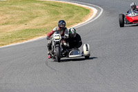 Vintage-motorcycle-club;eventdigitalimages;mallory-park;mallory-park-trackday-photographs;no-limits-trackdays;peter-wileman-photography;trackday-digital-images;trackday-photos;vmcc-festival-1000-bikes-photographs